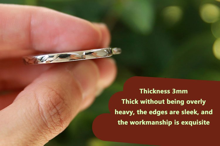 Thickness 3mm Thick without being overly heavy, the edges are sleek, and the workmanship is exquisite