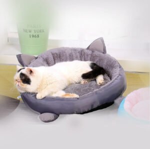 Round plush pet nest with ears